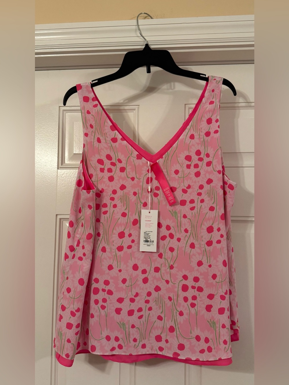 Lilly Pulitzer Florin Straight Hem Top - Picture 4 of 11